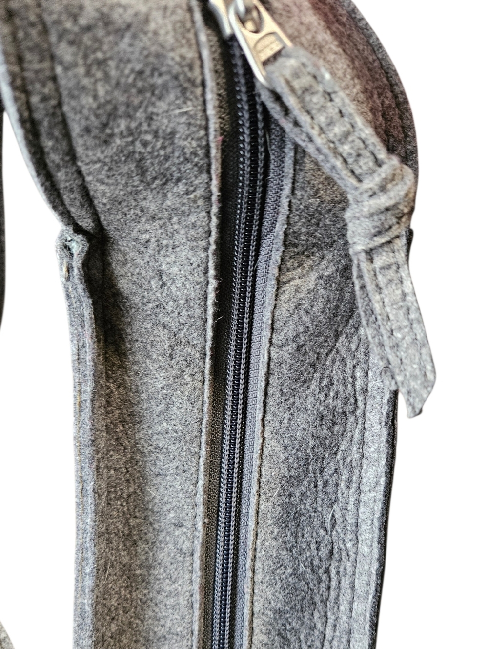 Ogio Brooklyn Gray Felt Crossbody Tablet Bag - Picture 5 of 11